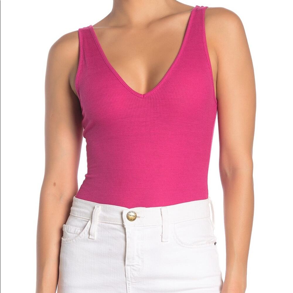 NWT Abound Ribbed V-Neck Bodysuit Pink Small